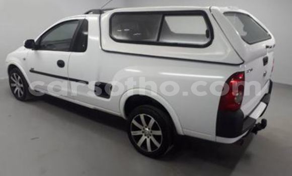 اشتري مستعمل Opel Corsa White سيارة في Maseru في Maseru اشتري مستعمل Opel Corsa White سيارة في Maseru في Maseru
