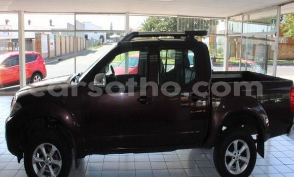 Sayi Na hannu Nissan Navara Beige Mota in Maseru a Maseru Sayi Na hannu Nissan Navara Beige Mota in Maseru a Maseru