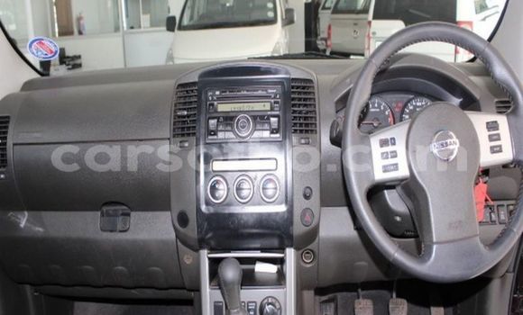 Sayi Na hannu Nissan Navara Beige Mota in Maseru a Maseru Sayi Na hannu Nissan Navara Beige Mota in Maseru a Maseru