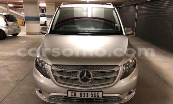 Sayi Na hannu Mercedes-Benz Vito Silver Mota in Mafeteng a Mafeteng Sayi Na hannu Mercedes-Benz Vito Silver Mota in Mafeteng a Mafeteng