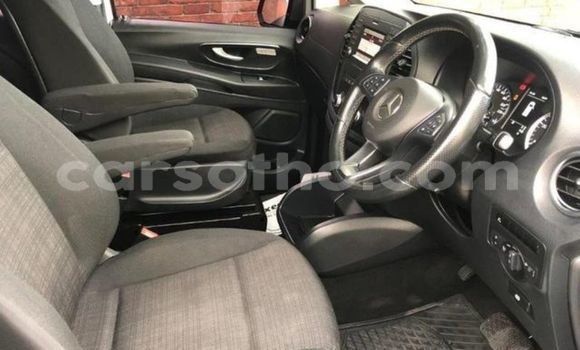 Sayi Na hannu Mercedes-Benz Vito Silver Mota in Mafeteng a Mafeteng Sayi Na hannu Mercedes-Benz Vito Silver Mota in Mafeteng a Mafeteng