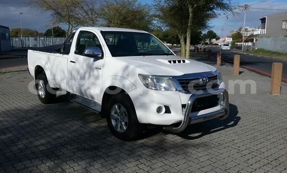 اشتري مستعمل Toyota Hilux Green سيارة في Maseru في Maseru اشتري مستعمل Toyota Hilux Green سيارة في Maseru في Maseru