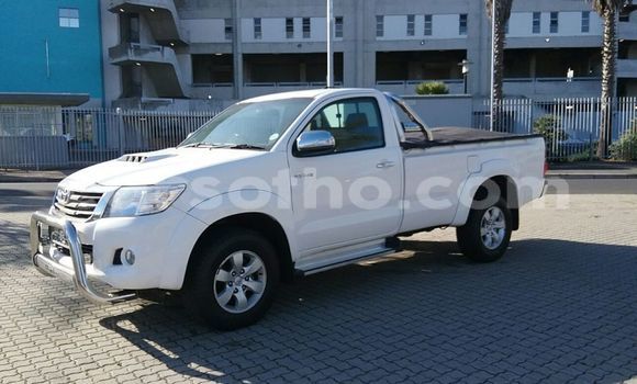 اشتري مستعمل Toyota Hilux Green سيارة في Maseru في Maseru اشتري مستعمل Toyota Hilux Green سيارة في Maseru في Maseru