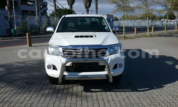 اشتري مستعمل Toyota Hilux Green سيارة في Maseru في Maseru اشتري مستعمل Toyota Hilux Green سيارة في Maseru في Maseru
