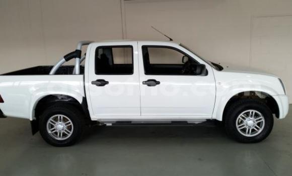 اشتري مستعمل Isuzu KB Green سيارة في Maseru في Maseru اشتري مستعمل Isuzu KB Green سيارة في Maseru في Maseru