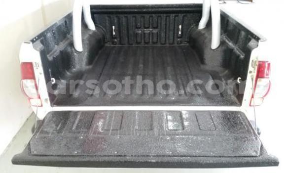 اشتري مستعمل Isuzu KB Green سيارة في Maseru في Maseru اشتري مستعمل Isuzu KB Green سيارة في Maseru في Maseru