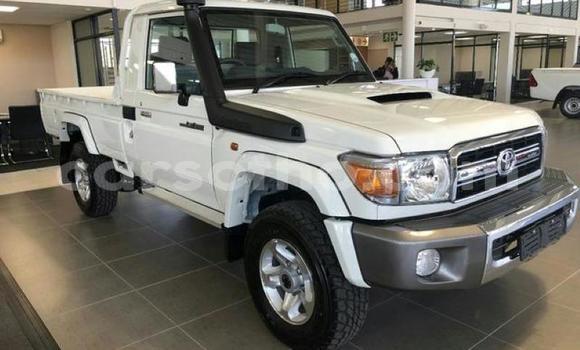 اشتري مستعمل Toyota Land Cruiser Green سيارة في Maseru في Maseru اشتري مستعمل Toyota Land Cruiser Green سيارة في Maseru في Maseru