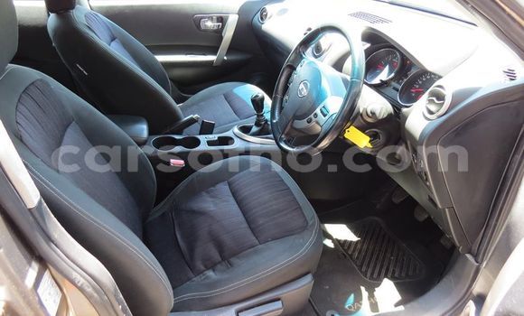 Sayi Na hannu Nissan Qashqai Silver Mota in Maseru a Maseru Sayi Na hannu Nissan Qashqai Silver Mota in Maseru a Maseru