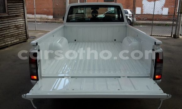 Buy Used Nissan Hardbody White Car in Maseru in Maseru Buy Used Nissan Hardbody White Car in Maseru in Maseru