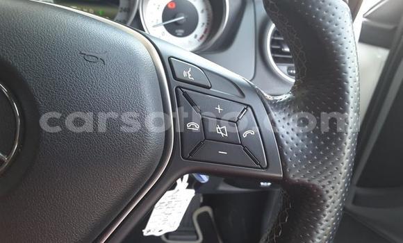 Sayi Na hannu Mercedes-Benz C–Class White Mota in Maseru a Maseru Sayi Na hannu Mercedes-Benz C–Class White Mota in Maseru a Maseru