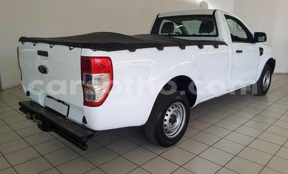 Acheter Occasion Voiture Ford Ranger Blanc à Thaba–Tseka, Mafeteng Acheter Occasion Voiture Ford Ranger Blanc à Thaba–Tseka, Mafeteng