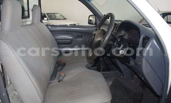 Buy Used Toyota Hilux Green Car in Maputsoe in Leribe Buy Used Toyota Hilux Green Car in Maputsoe in Leribe