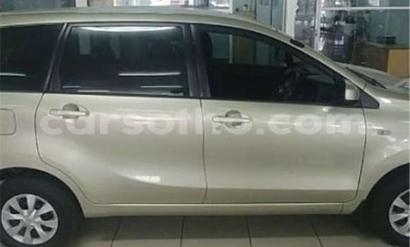 Sayi Na hannu Toyota Avanza Brown Mota in Maputsoe a Leribe Sayi Na hannu Toyota Avanza Brown Mota in Maputsoe a Leribe