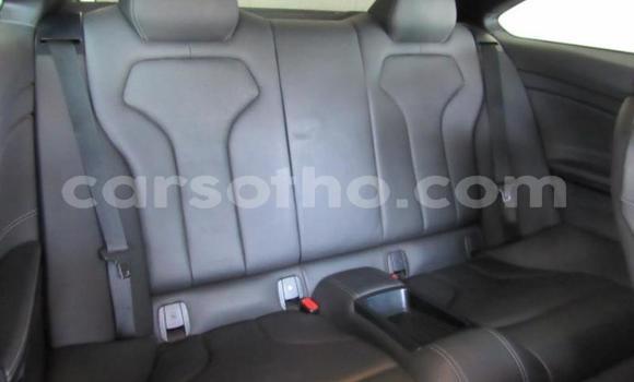 Sayi Na hannu BMW M4 Blue Mota in Butha Buthe a Butha-Buthe Sayi Na hannu BMW M4 Blue Mota in Butha Buthe a Butha-Buthe