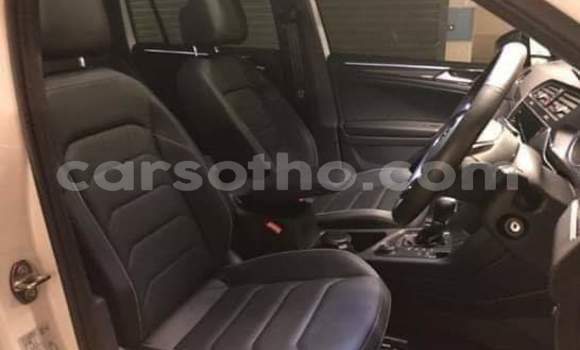 Sayi Na hannu Volkswagen Tiguan White Mota in Thaba–Tseka a Mafeteng Sayi Na hannu Volkswagen Tiguan White Mota in Thaba–Tseka a Mafeteng