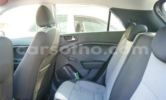 Sayi Na hannu Hyundai i20 Brown Mota in Maseru a Maseru Sayi Na hannu Hyundai i20 Brown Mota in Maseru a Maseru