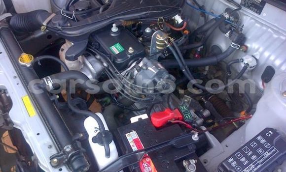 Sayi Na hannu Toyota Corolla Silver Mota in Maseru a Maseru Sayi Na hannu Toyota Corolla Silver Mota in Maseru a Maseru