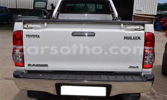اشتري مستعمل Toyota Hilux White سيارة في Maseru في Maseru اشتري مستعمل Toyota Hilux White سيارة في Maseru في Maseru