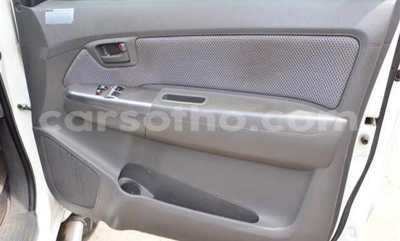 اشتري مستعمل Toyota Hilux White سيارة في Maseru في Maseru اشتري مستعمل Toyota Hilux White سيارة في Maseru في Maseru