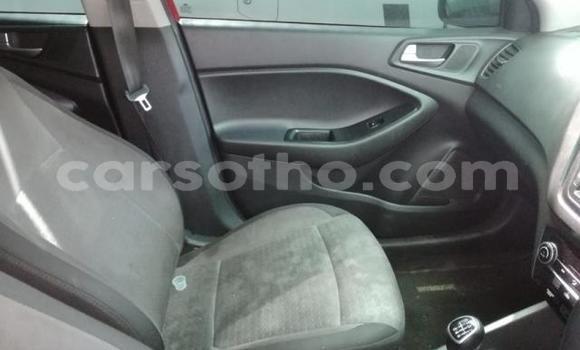 اشتري مستعمل Hyundai i20 Red سيارة في Maseru في Maseru اشتري مستعمل Hyundai i20 Red سيارة في Maseru في Maseru