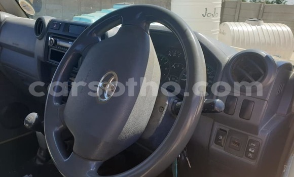 Buy Used Toyota Land Cruiser Green Car in Maputsoe in Leribe Buy Used Toyota Land Cruiser Green Car in Maputsoe in Leribe
