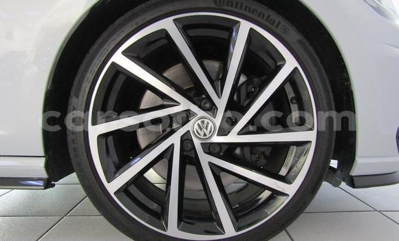 Sayi Na hannu Volkswagen Golf R White Mota in Maseru a Maseru Sayi Na hannu Volkswagen Golf R White Mota in Maseru a Maseru