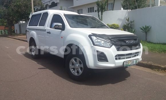 Sayi Na hannu Isuzu KB White Mota in Maseru a Maseru Sayi Na hannu Isuzu KB White Mota in Maseru a Maseru