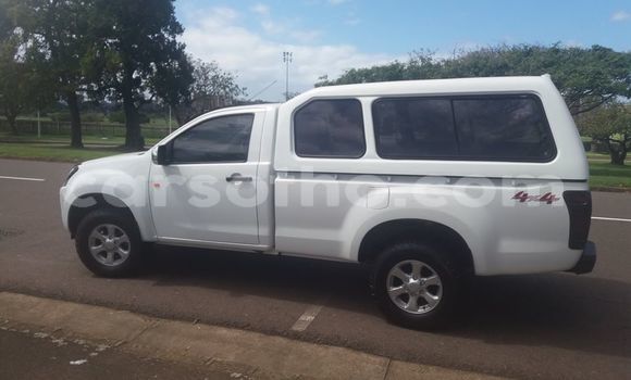 Sayi Na hannu Isuzu KB White Mota in Maseru a Maseru Sayi Na hannu Isuzu KB White Mota in Maseru a Maseru