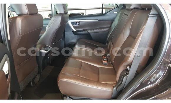 Sayi Na hannu Toyota Fortuner Black Mota in Hlotse a Leribe Sayi Na hannu Toyota Fortuner Black Mota in Hlotse a Leribe