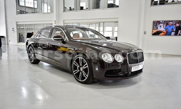 Buy Used Bentley Flying Spur White Car in Maseru in Maseru Buy Used Bentley Flying Spur White Car in Maseru in Maseru