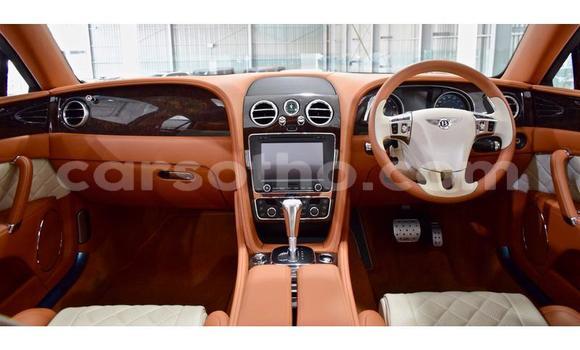 Buy Used Bentley Flying Spur White Car in Maseru in Maseru Buy Used Bentley Flying Spur White Car in Maseru in Maseru