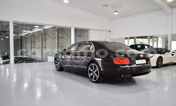 Buy Used Bentley Flying Spur White Car in Maseru in Maseru Buy Used Bentley Flying Spur White Car in Maseru in Maseru