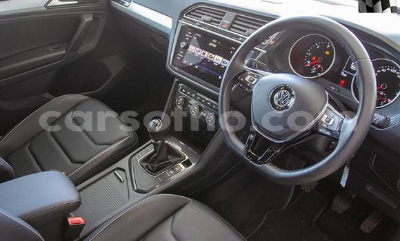 اشتري مستعمل Volkswagen Tiguan Beige سيارة في Maseru في Maseru اشتري مستعمل Volkswagen Tiguan Beige سيارة في Maseru في Maseru