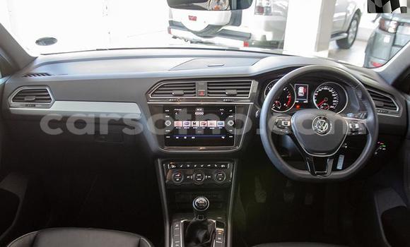 اشتري مستعمل Volkswagen Tiguan Beige سيارة في Maseru في Maseru اشتري مستعمل Volkswagen Tiguan Beige سيارة في Maseru في Maseru