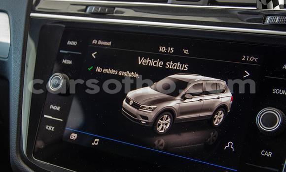 اشتري مستعمل Volkswagen Tiguan Beige سيارة في Maseru في Maseru اشتري مستعمل Volkswagen Tiguan Beige سيارة في Maseru في Maseru