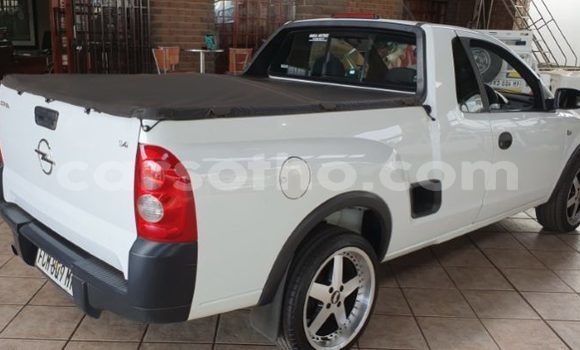 اشتري مستعمل Opel Corsa Green سيارة في Maseru في Maseru اشتري مستعمل Opel Corsa Green سيارة في Maseru في Maseru