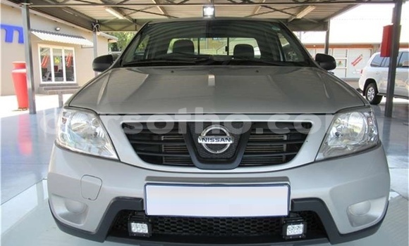 Buy Used Nissan NP 300 Brown Car in Maseru in Maseru Buy Used Nissan NP 300 Brown Car in Maseru in Maseru