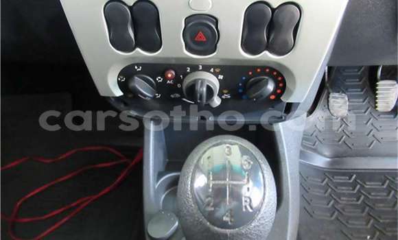 Buy Used Nissan NP 300 Brown Car in Maseru in Maseru Buy Used Nissan NP 300 Brown Car in Maseru in Maseru