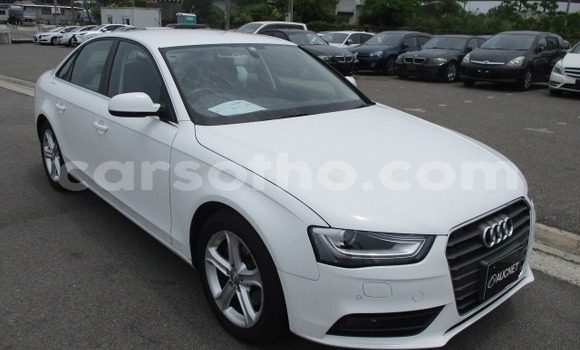 Acheter Occasion Voiture Audi A4 Blanc à Teyateyaneng, Berea Acheter Occasion Voiture Audi A4 Blanc à Teyateyaneng, Berea