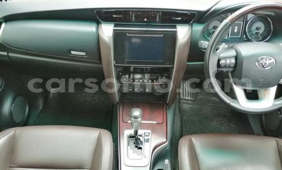 Sayi Na hannu Toyota Fortuner White Mota in Maseru a Maseru Sayi Na hannu Toyota Fortuner White Mota in Maseru a Maseru