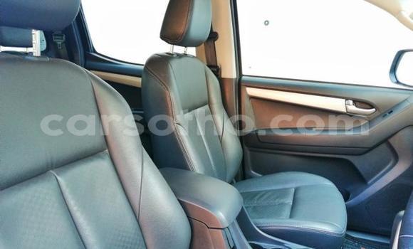 Sayi Na hannu Isuzu KB White Mota in Maseru a Maseru Sayi Na hannu Isuzu KB White Mota in Maseru a Maseru