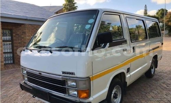 Buy Used Toyota Hiace White Car in Maseru in Maseru Buy Used Toyota Hiace White Car in Maseru in Maseru