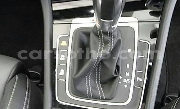 Sayi Na hannu Volkswagen Golf R White Mota in Maseru a Maseru Sayi Na hannu Volkswagen Golf R White Mota in Maseru a Maseru