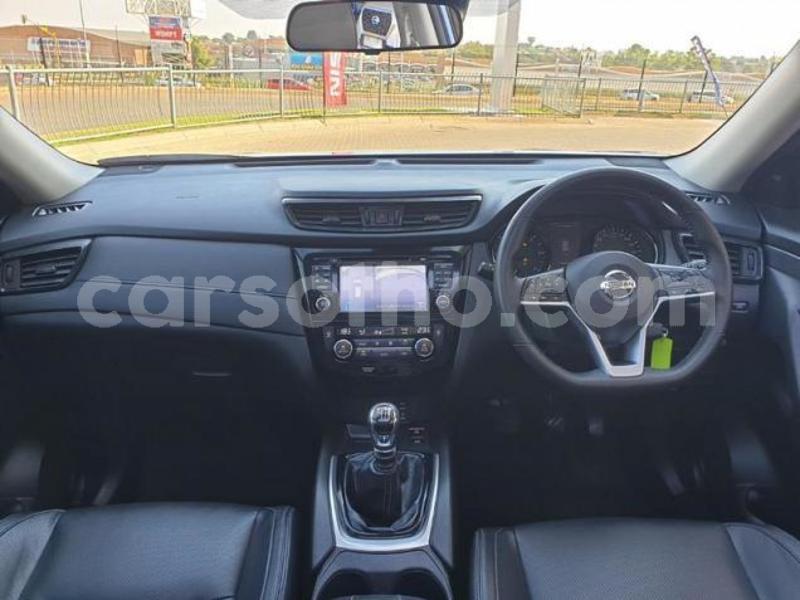 Big with watermark nissan x%e2%80%93trail leribe maputsoe 14830