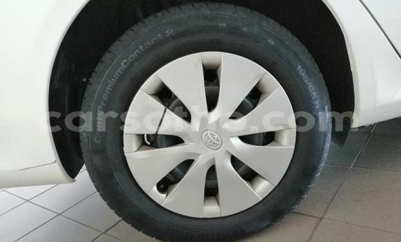 Sayi Na hannu Toyota Corolla White Mota in Maseru a Maseru Sayi Na hannu Toyota Corolla White Mota in Maseru a Maseru