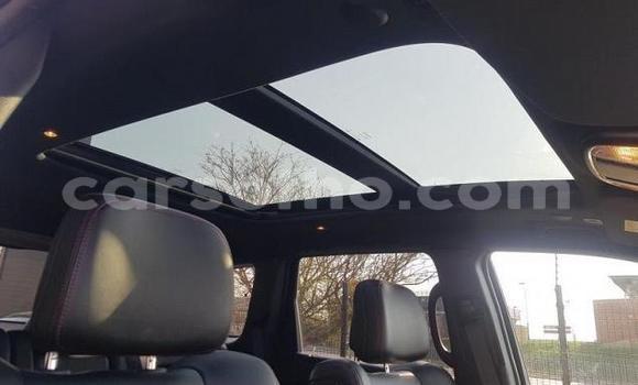 Acheter Occasion Voiture Jeep Grand Cherokee SRT8 Blanc à Maseru, Maseru Acheter Occasion Voiture Jeep Grand Cherokee SRT8 Blanc à Maseru, Maseru