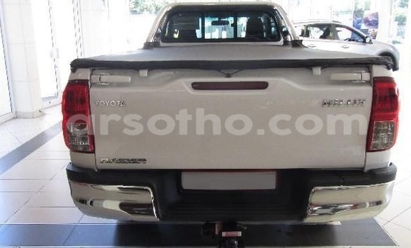 Buy Used Toyota Hilux Green Car in Maseru in Maseru Buy Used Toyota Hilux Green Car in Maseru in Maseru