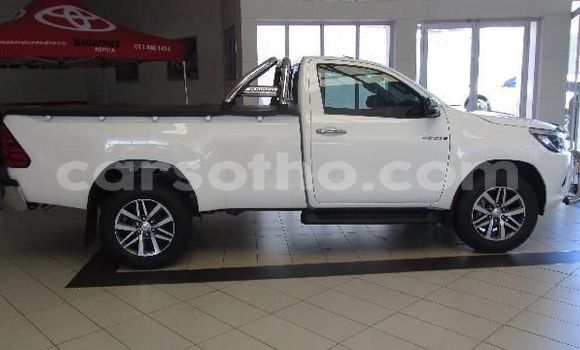 Buy Used Toyota Hilux Green Car in Maseru in Maseru Buy Used Toyota Hilux Green Car in Maseru in Maseru