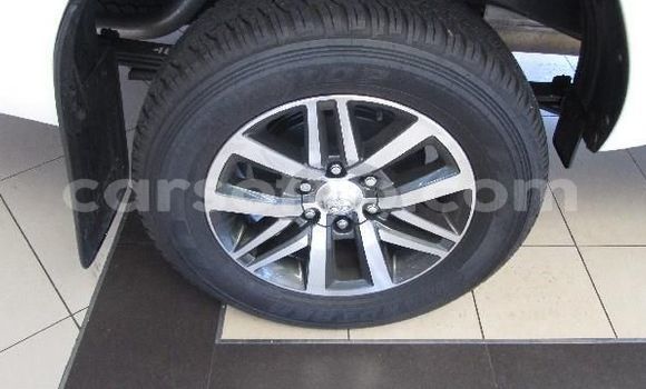 Buy Used Toyota Hilux Green Car in Maseru in Maseru Buy Used Toyota Hilux Green Car in Maseru in Maseru