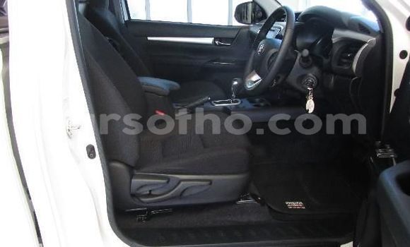 Buy Used Toyota Hilux Green Car in Maseru in Maseru Buy Used Toyota Hilux Green Car in Maseru in Maseru